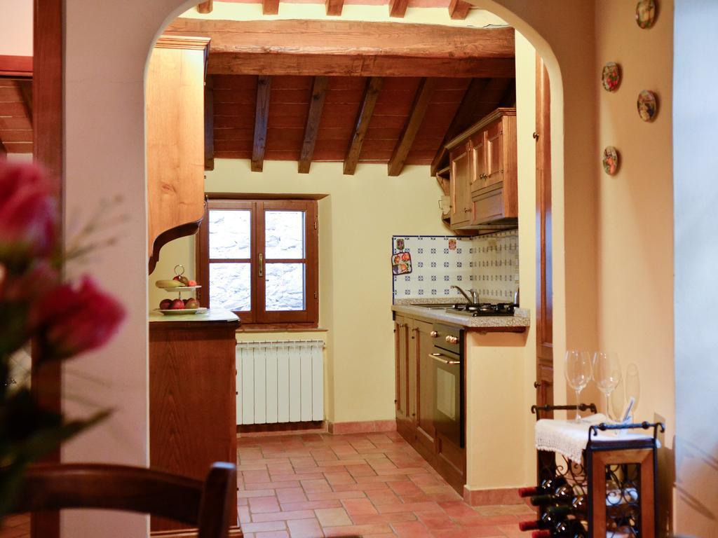 コルトーナ Casa Ambraアパートホテル 部屋 写真