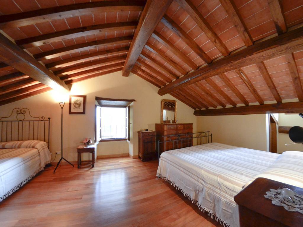 コルトーナ Casa Ambraアパートホテル 部屋 写真