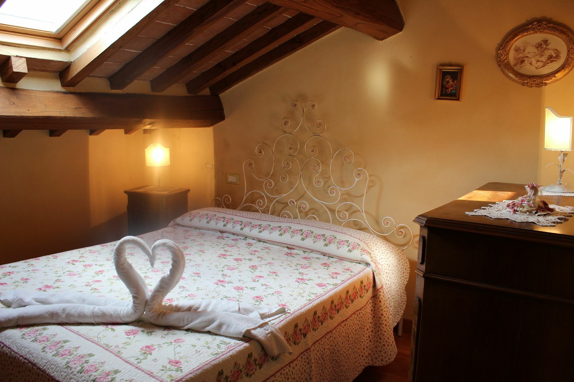コルトーナ Casa Ambraアパートホテル エクステリア 写真